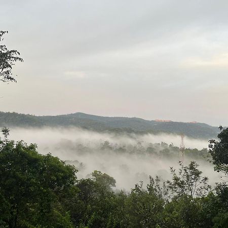 Suvarna Eco Village Madikeri Eksteriør bilde
