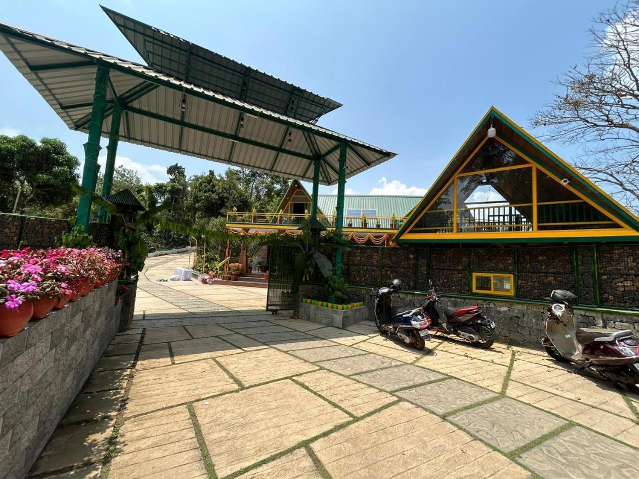 Suvarna Eco Village Madikeri Eksteriør bilde